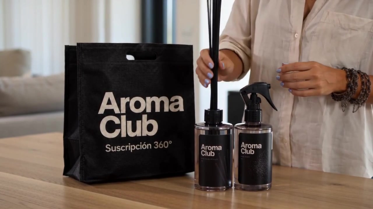 Perfume textil y difusor de varillas de Aroma Club